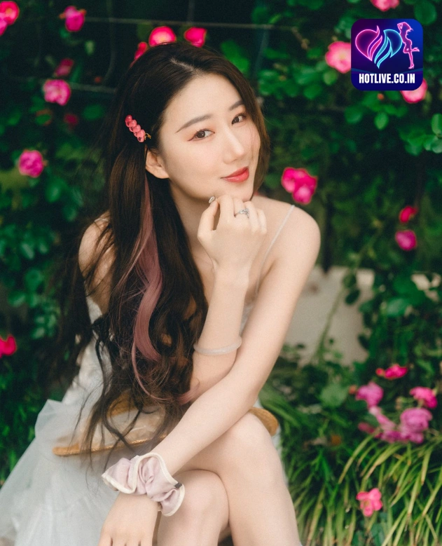 Unveiling the Phenomenon: Tao Zi Star Chinese Livestream Hot51 beautiful girl. 5 - HotLive Tao Zi-hot51