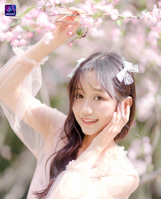 Jing Yi Star Chinese Livestream Hot51: Revolutionizing the Way We Connect with Pretty women. 7 - HotLive Jing Yi-hotlive51